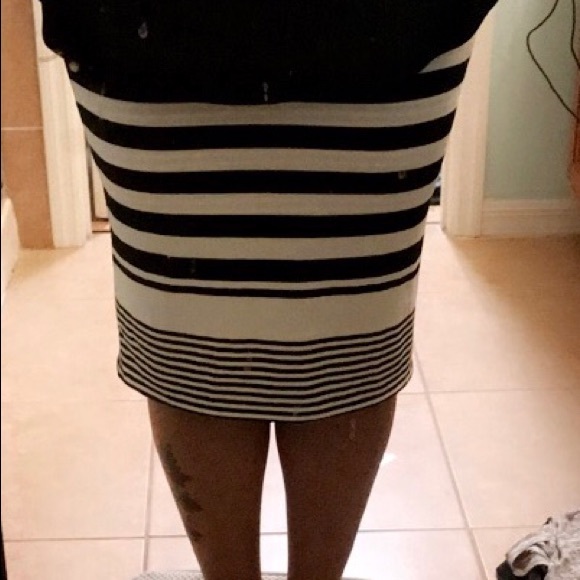 Loft skirt sz L - Picture 4 of 4